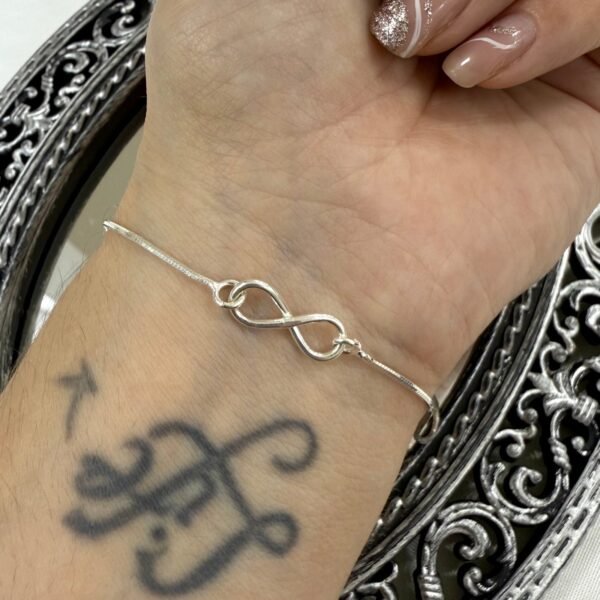Pulsera infinito
