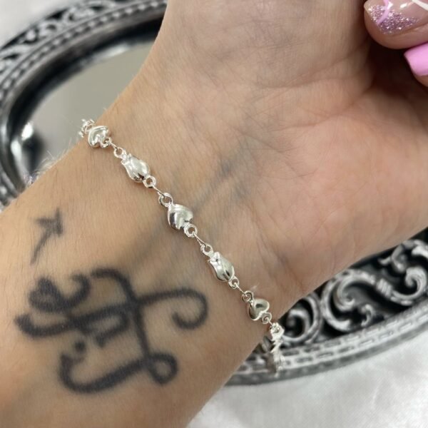 a a pulsera model design 3 corazon