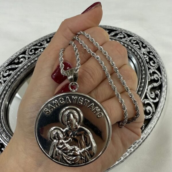 D conjunto medalla san cayetano inflado grande a.q