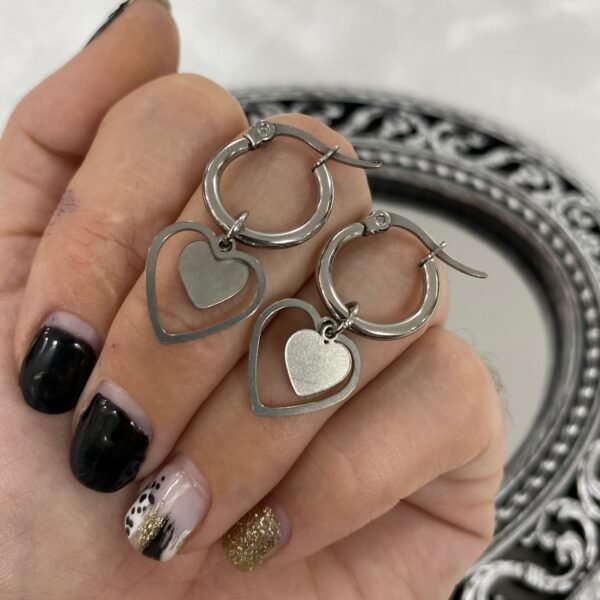 argollas con dije corazon doble