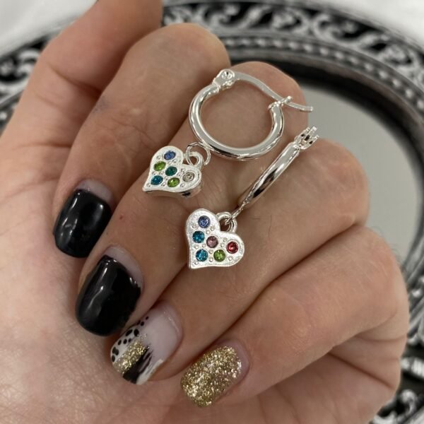 argollas con dije corazon cubics colores a.b