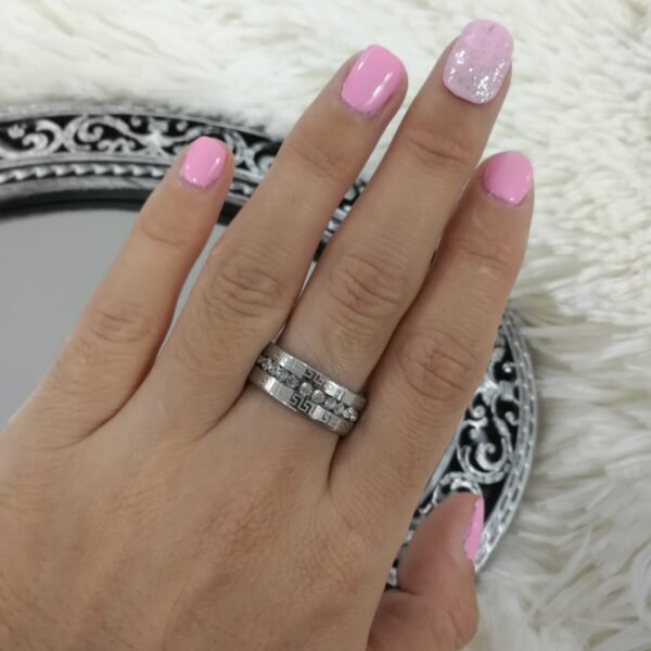 anillo cinta labrada cubic