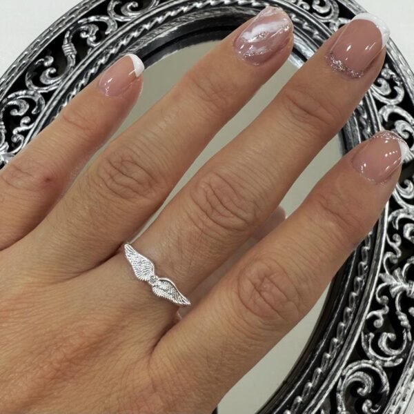 a Anillo Ava liso 22