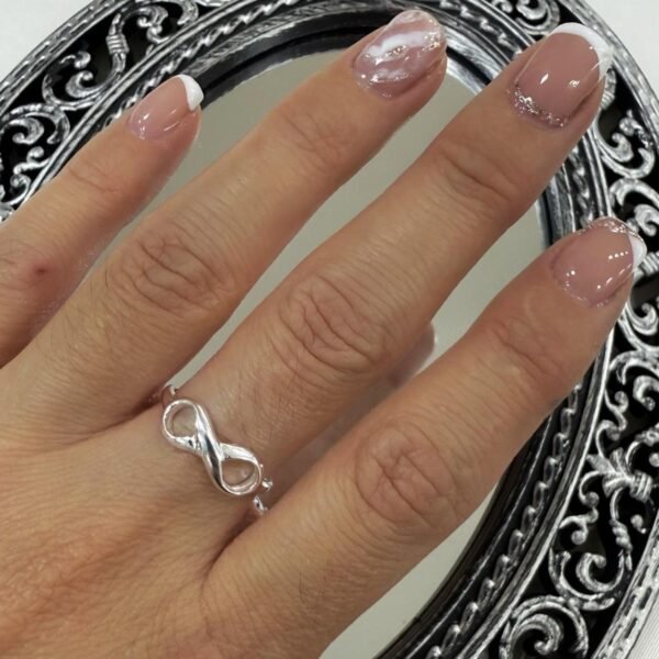 a Anillo Ava liso 21