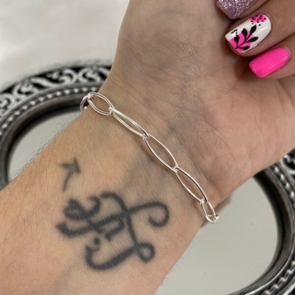 a a pulsera rusty