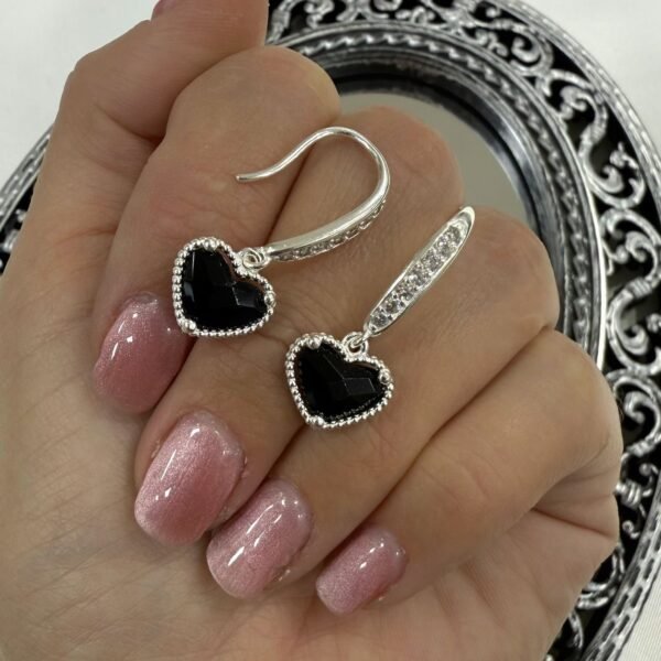 a argollas brisura corazon trabajado y cubics