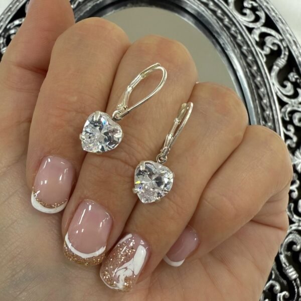 a argollas brisura cubic corazon grande