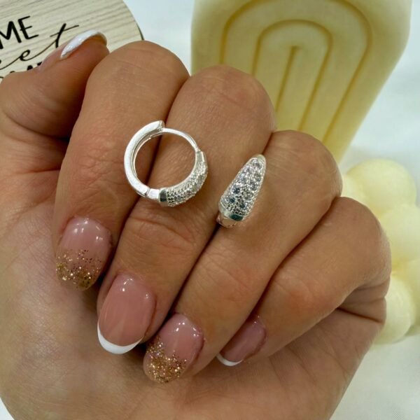a argollas huggies microzirconia 23